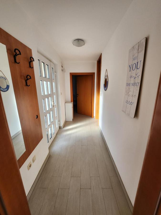 Apartment Lucija *